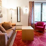 Apartment Club