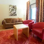 Club Apartment