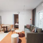 Club Apartment *